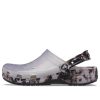 Crocs Classic Çamaşır Suyu Terliği “Yarı Saydam Siyah Beyaz” 207333-001