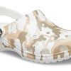 Crocs Classic Clog Kamuflaj Baskılı Plaj Sandaleti Beyaz Kamuflaj Unisex 206454-94S