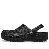 Crocs Classic Geometrik Ayakkabı “Siyah” 209563-001