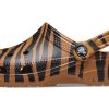 Crocs Classic Hayvan Baskılı Plaj Kaplan Çizgili Sarı Sandaletler 206676-2ZF