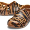 Crocs Classic Hayvan Baskılı Plaj Kaplan Çizgili Sarı Sandaletler 206676-2ZF