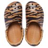 Crocs Classic Hayvan Baskılı Plaj Kaplan Çizgili Sarı Sandaletler 206676-2ZF