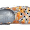 Crocs Crocband Baskılı Sandaletler Siyah Turuncu Kamuflaj “Siyah Turuncu” 205834-02Q