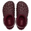 Crocs Çizgili Geometrik Ayakkabı “Koyu Kiraz” 210069-6WD