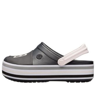 Crocs Kalın Tabanlı Siyah Unisex Sandalet 205699-001