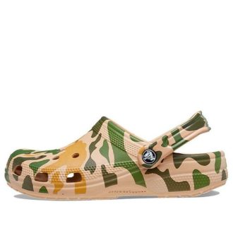 Crocs Klasik Baskılı Kamuflajlı Terlik “Haki Yeşil” 206454-2Y6
