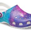 Crocs Klasik Desen Beyaz Mor Sandaletler “Beyaz Mor” 206565-14N