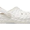 Crocs Klasik Çizgili Geometrik Ayakkabı “Beyaz” 210069-100