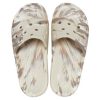 Crocs Klasik Mermer Desenli Sandaletler “Beyaz Kahverengi” 206879-2Y3