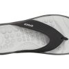 Crocs Reviva Parmak Arası Terlik Beyaz Siyah 205715-060