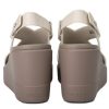 Crocs (WMNS) Brooklyn Hafif Çimento Gri Sandaletler “Gri” 206222-16T