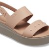 Crocs (WMNS) Brooklyn Çivili Alçak Kama “Mantar Mantarı” 209254-2DH