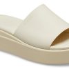 Crocs (WMNS) Brooklyn Slide “Beyaz Bej” 208728-2Y2