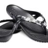 Crocs (WMNS) Kadee II Mevsimlik Parmak Arası Terlik “Tropikal Çiçekli Siyah” 205635-98F