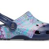 Crocs (WMNS) Klasik Clog Liberty London Beach Derin Mavi Sandaletler 206447-410