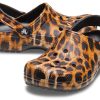 Crocs (WMNS) Klasik Hayvan Baskılı Plaj Günlük Sandalet Leopar Desen 206676-90L