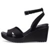 Crocs (WMNS) Leigh II Çapraz Askılı Bilekte Kamalı Sandaletler “Siyah” 204950-060