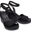 Crocs (WMNS) Leigh II Çapraz Askılı Bilekte Kamalı Sandaletler “Siyah” 204950-060