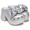 Crocs (WMNS) Siren Metalik Fiyonklu Takunya “Gümüş” 210050-0P1