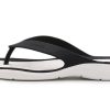 Crocs (WMNS) Swiftwater Sports terlikleri “Siyah Beyaz” 204974-066
