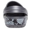 Crocs (WMNS) Yılan Desenli Grafit Siyah Sandalet 206380-02W