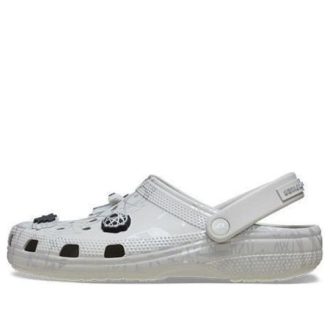 Crocs x Futura Laboratories Klasik Clog “İnci Beyazı” 209622-101