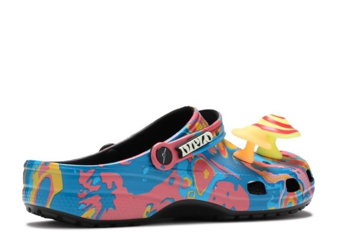 Diplo x Classic Clog “Tuhaf Tarafta Bir Yürüyüşe Çıkın”